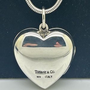 Tiffany & Co.925 Italy Heart Locker Pendant On 18 Inches Sneak Chain
